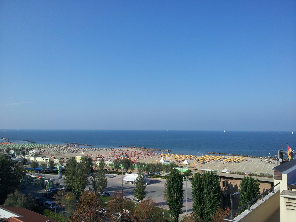 Hotel Euromar ريميني المظهر الخارجي الصورة